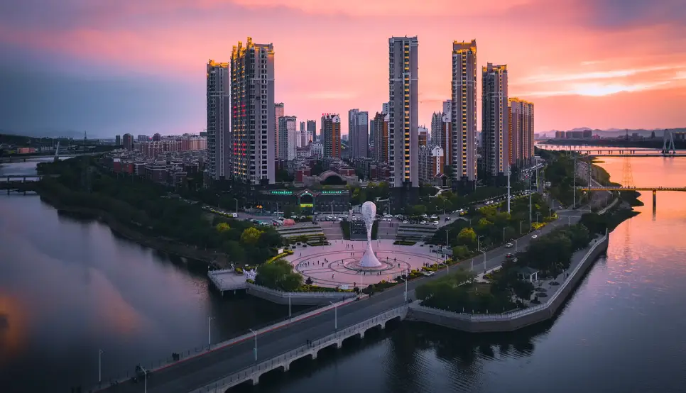 鞍山有多少人口_辽宁省GDP增长_辽宁省主要城市排名