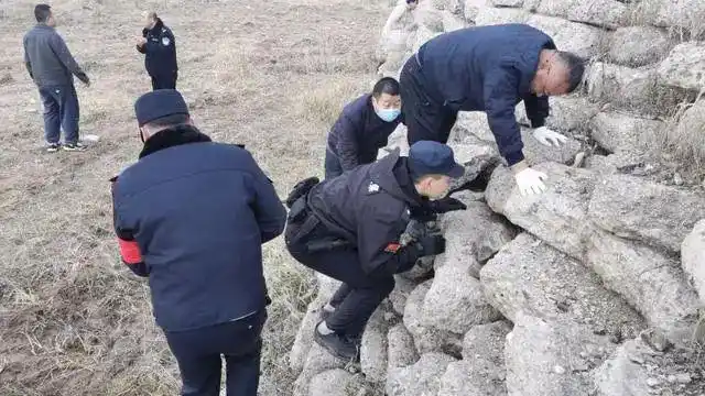 阿荣旗公安局迅速侦破300万金店盗窃案_贵州珠宝店百万黄金被盗 嫌犯落网_内蒙古阿荣旗金店盗窃案