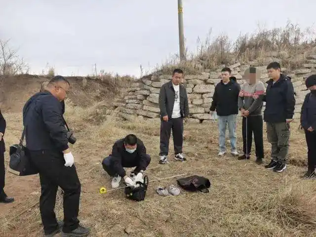 内蒙古阿荣旗金店盗窃案_贵州珠宝店百万黄金被盗 嫌犯落网_阿荣旗公安局迅速侦破300万金店盗窃案