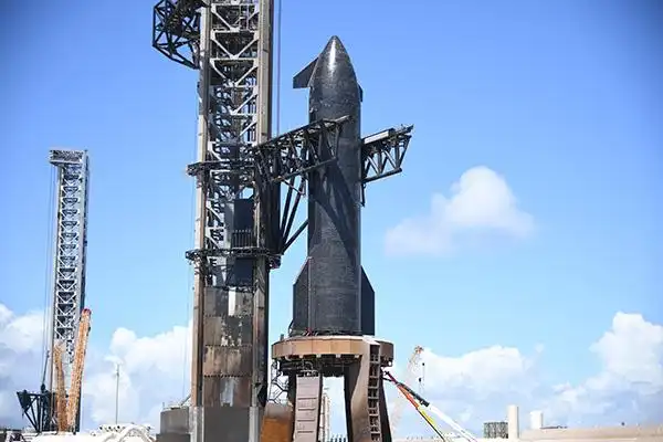 马斯克第二代星舰最后一次试飞_中美登月竞赛_NASA星舰计划