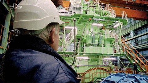 巨型货轮建造过程_马士基麦金尼穆勒号建造细节_近万吨海上“巨无霸”怎么造