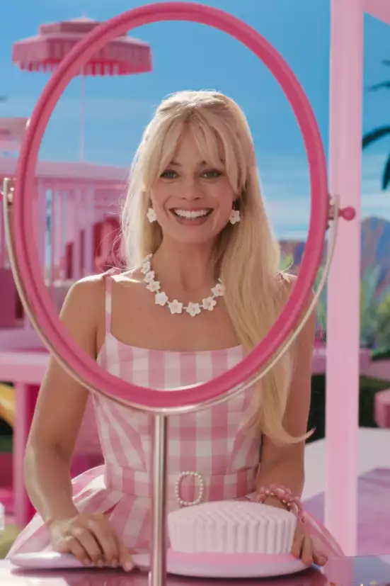 芭比娃娃成为了时尚圈设计师们的设计灵感？