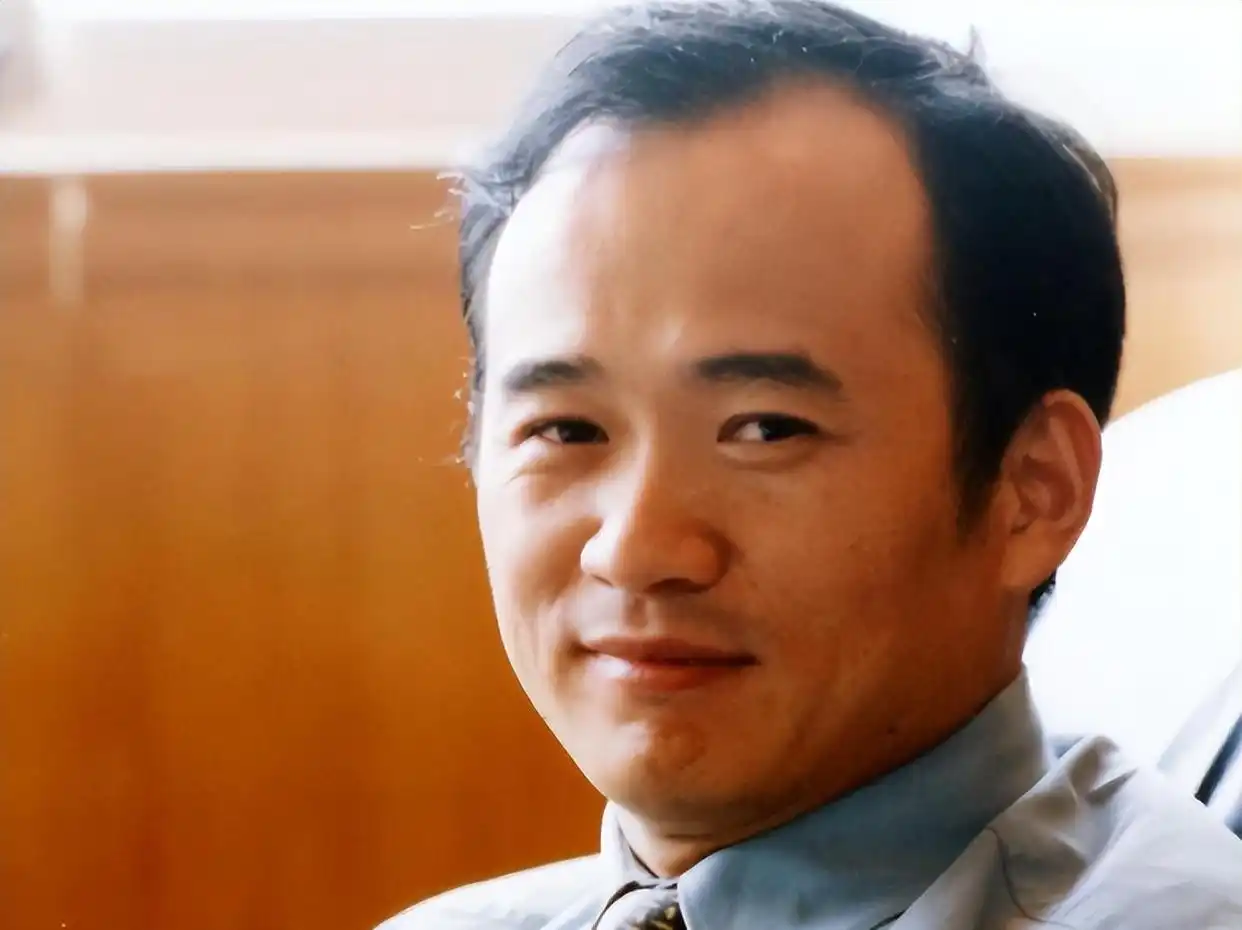 兰世立东星航空破产原因_东星航空破产真相下载_兰世立商业跌落真相