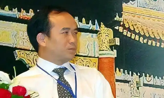 兰世立东星航空入狱真相分析_东星航空破产真相下载_兰世立东星航空999元机票商业策略