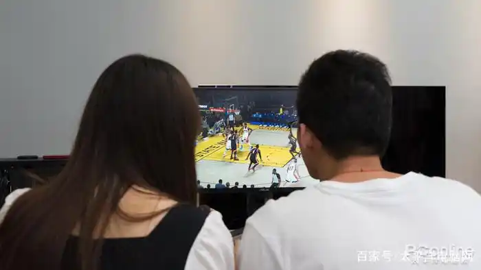 55英寸OLED电竞显示器_65英寸OLED电视玩游戏_4k显示器玩游戏怎么样