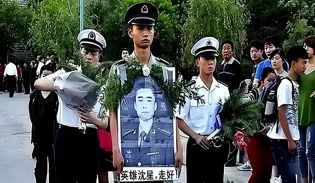 沈星 南阳河 舍己为人_青州二炮沈星_沈星 军人 投身救孩子