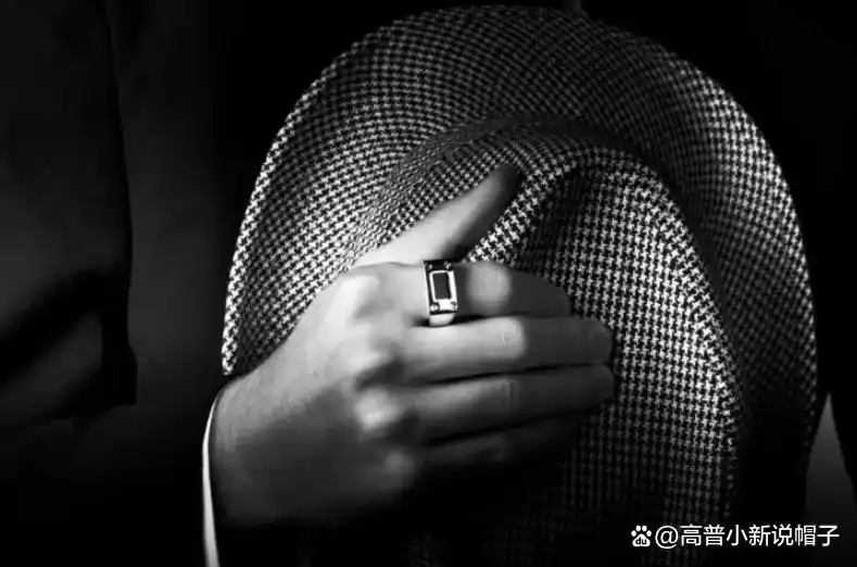 脱帽子礼仪场合_工作帽子的礼仪_社交场合脱帽礼仪