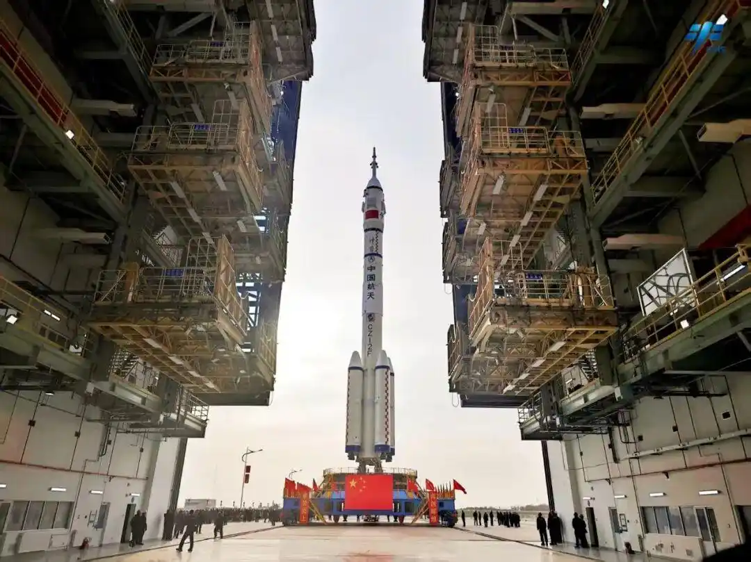 神舟二十号航天员在轨任务_神舟二十一号飞船撤离空间站_神舟二十一号发射准备