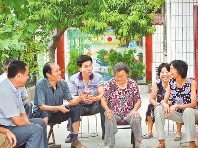 李连成：受群众拥护的“吃亏书记”