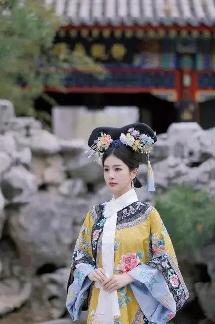 古装美女诱人写真图片_白鹿清宫古装写真_穿越时空古韵摄影