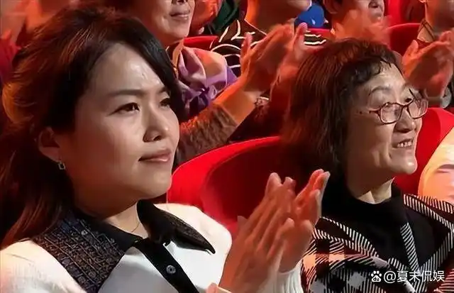 2024年春晚新意期待_冉少平春晚观众代表_春晚观众席笑脸哥