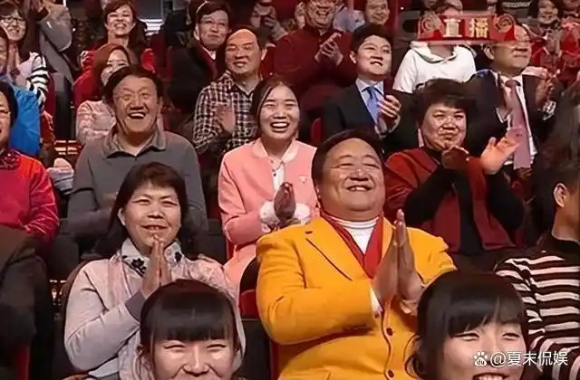 春晚观众席笑脸哥_冉少平春晚观众代表_2024年春晚新意期待