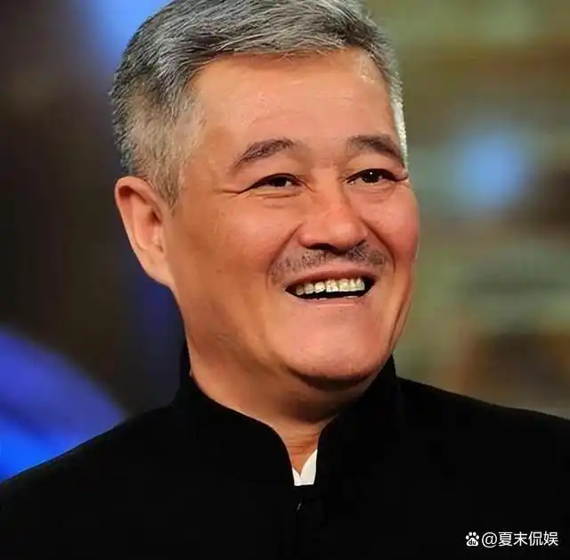 冉少平春晚观众代表_2024年春晚新意期待_春晚观众席笑脸哥