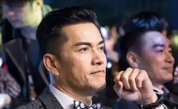 吕良伟：一婚娶周海媚，二婚娶邝美云，三婚再娶女强人终于幸福