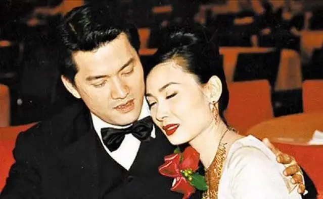 吕良伟三个老婆_吕良伟老婆的图片_吕良伟王瑞婚姻故事