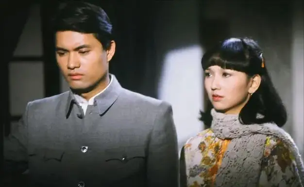 吕良伟老婆的图片_吕良伟三个老婆_吕良伟王瑞婚姻故事