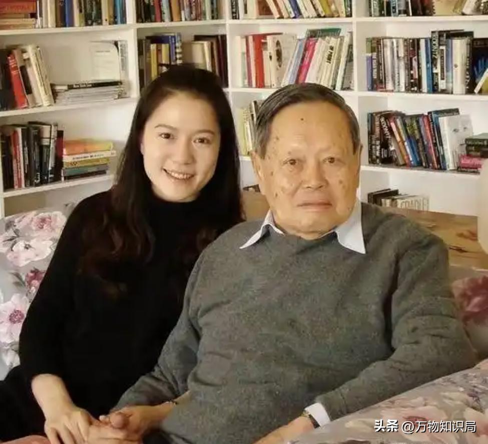 杨振宁 诺贝尔物理学奖 事迹_杨振宁 杨武之