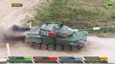 吴京最近有没有新电影_战狼2吴京央视采访片段分析_坦克没有后视镜原因解释