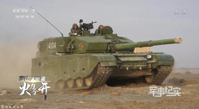 吴京最近有没有新电影_坦克没有后视镜原因解释_战狼2吴京央视采访片段分析