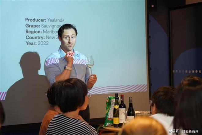 外语口语教育机构_成人英语线下培训机构_EF英语学习体验