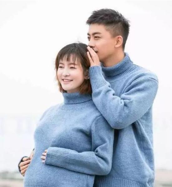 李佳航金甲战士扮演者_爱情公寓张伟扮演者李佳航_张伟金甲战士雷死我了