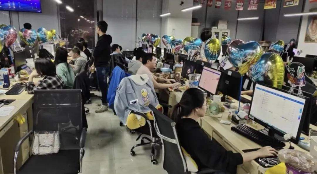 网站是从哪里赚钱的_流量运营策略_电商创业经验