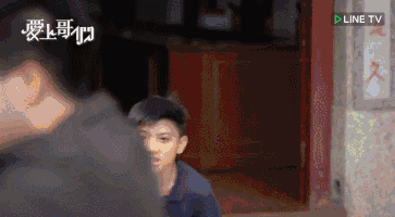 爱上哥们 女扮男装 黑帮少爷爱上我_爱上哥们哪集发现女生