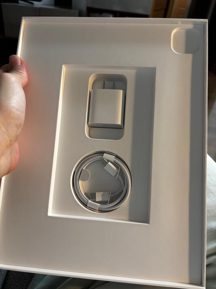 M5 芯片 iPadOS 26 升级体验_苹果平板电脑什么游戏最好玩_iPad 13 Pro M5 性能评测