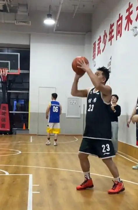 毕福剑星光大道近况_毕姥爷现状揭秘_饭局 毕福剑