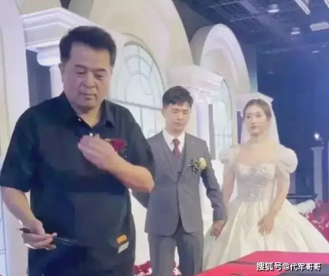 饭局 毕福剑_毕福剑离开央视后生活_毕福剑近况