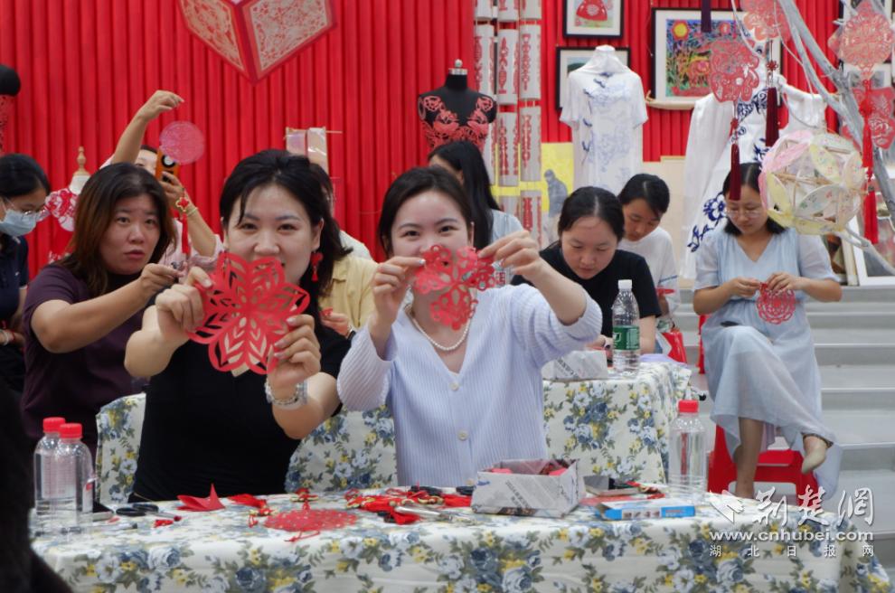 教师减压的方法_艺术减压体验馆_教师心理维护