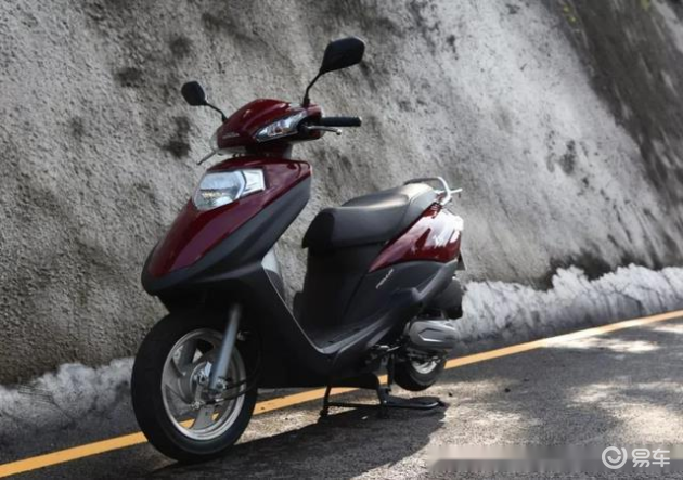 五羊本田喜鲨125 7900元 性价比 踏板车_五羊本田小公主普丽珠重多少克