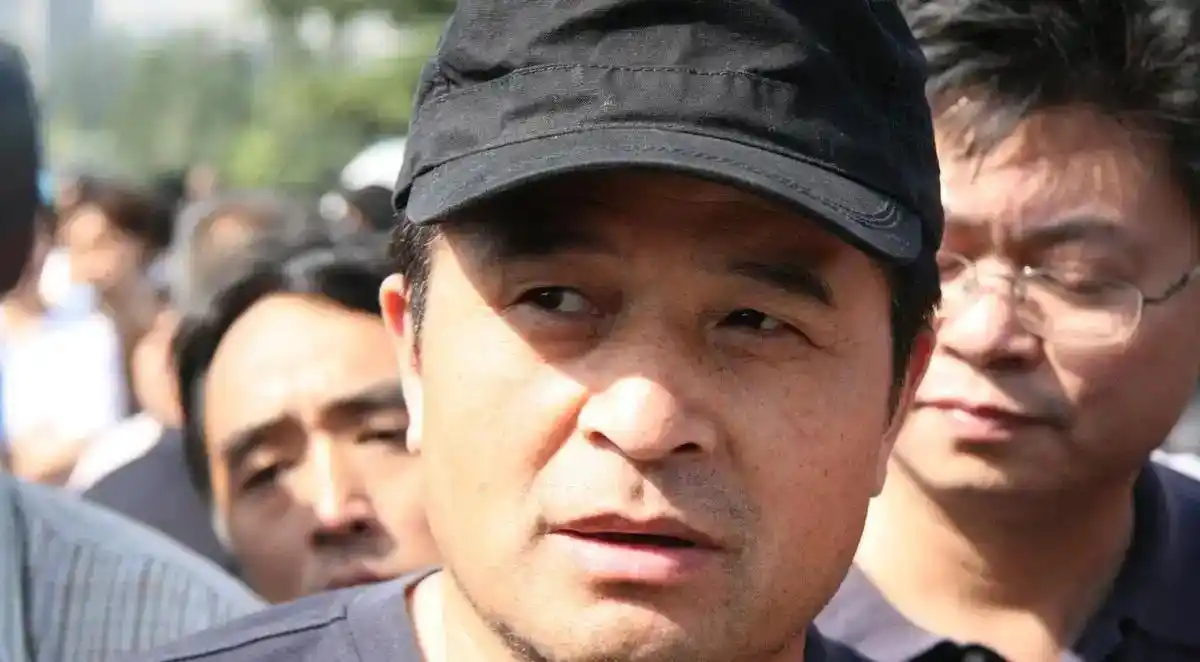 毕福剑离开央视九年后现状揭秘：多项副业，助力生活无忧！