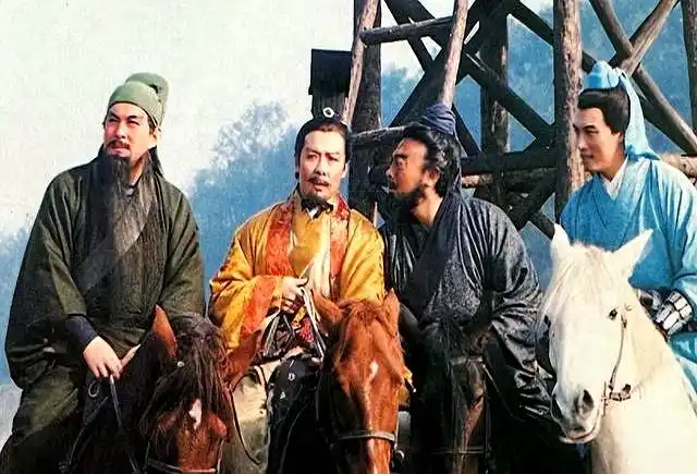 毕凌硕士毕业照_毕福剑女儿逆袭_毕福剑 饭局