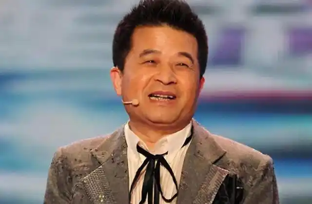 毕福剑近况曝光！央视正常退休、从未定居农村，靠俩副业赚钱生活