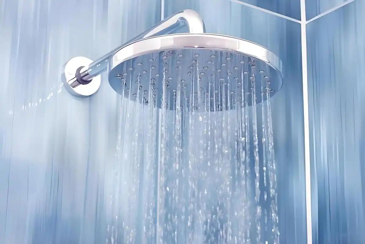 老年人冬季洗澡注意事项_洗澡用什么洗最好_老年人冬季洗澡频率