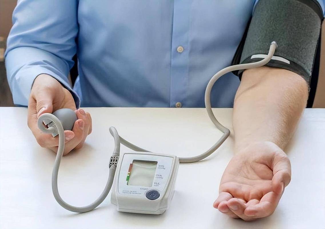 洗澡用什么洗最好_老年人洗澡频率_冬季洗澡安全