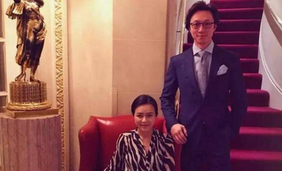 陈辰女儿出生 东方卫视 主持人陈辰个人资料_都市晚间主持人陈晨