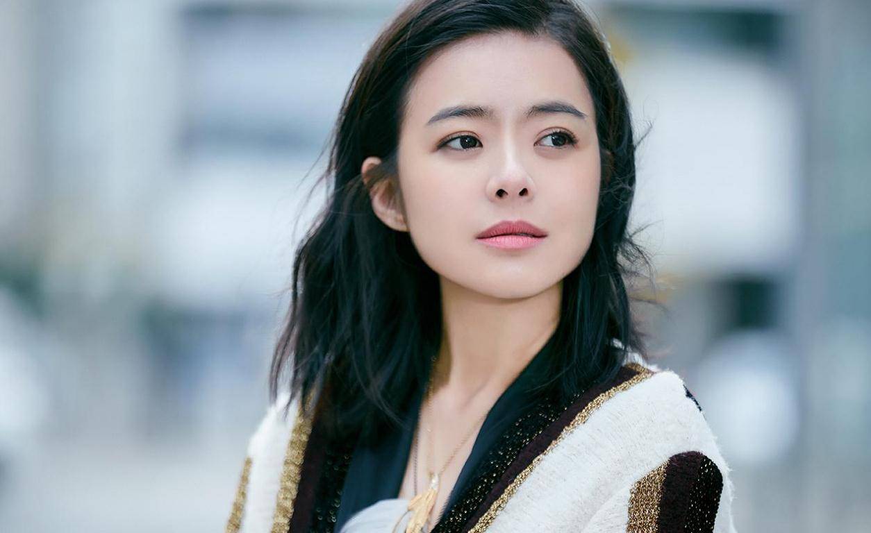 都市晚间主持人陈晨_陈辰女儿出生 东方卫视 主持人陈辰个人资料