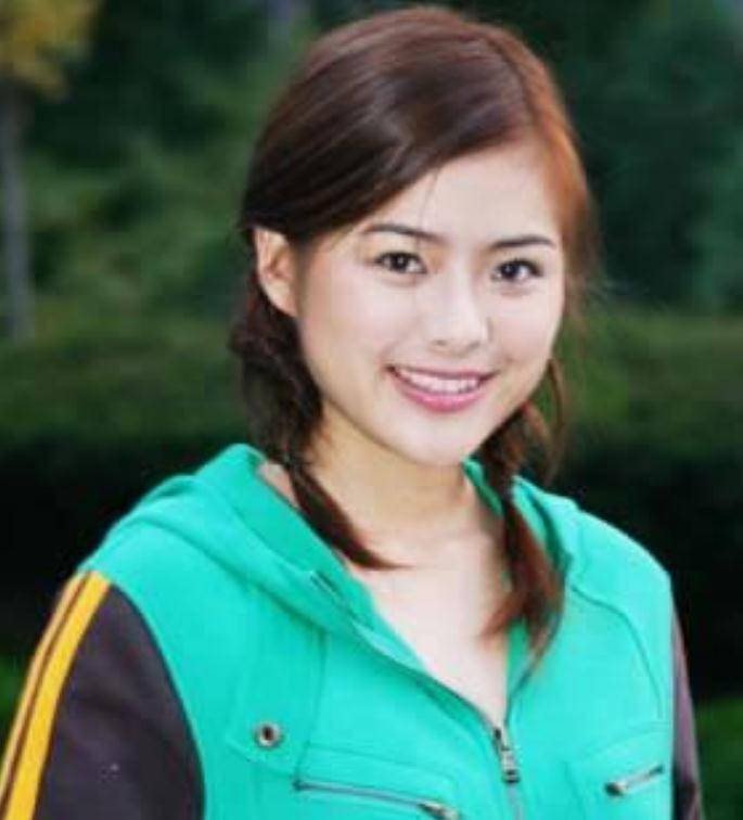 都市晚间主持人陈晨_陈辰女儿出生 东方卫视 主持人陈辰个人资料