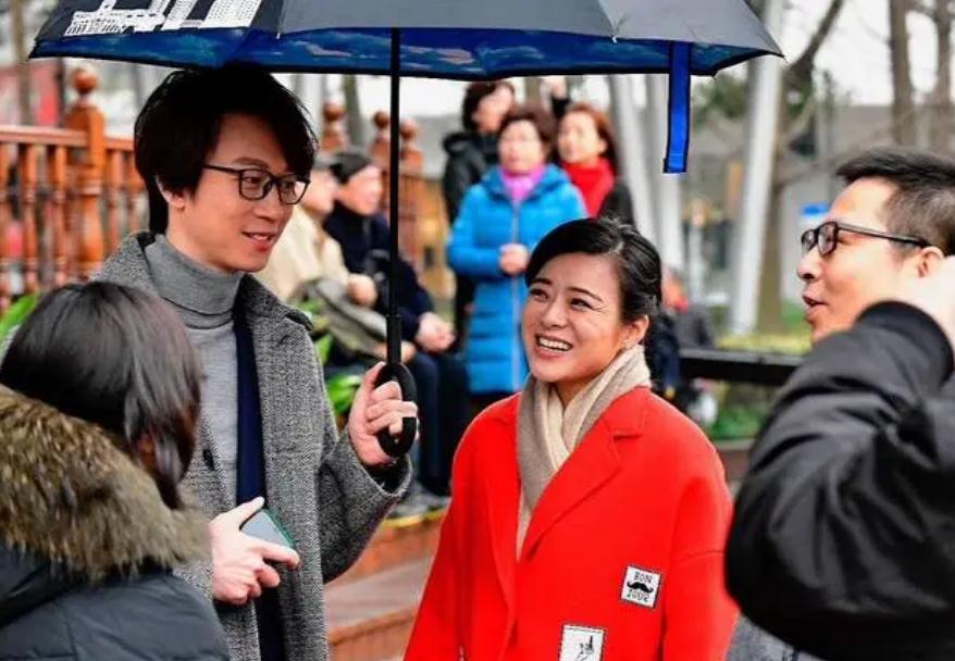 陈辰主持生涯发展历程_都市晚间主持人陈晨_陈辰个人成长经历分享