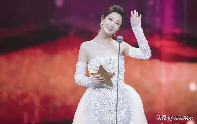 前夫入狱十年，恋上李小冉前任郝蕾前夫，41岁殷桃至今未婚