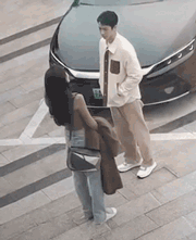 殷桃感情经历_殷桃个人生活_殷桃前夫沈俊成受贿案开审