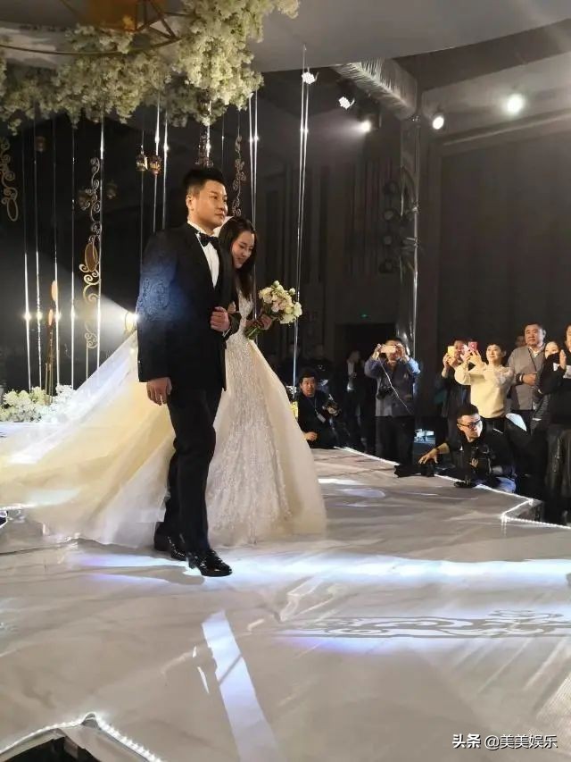 殷桃个人生活_殷桃前夫沈俊成受贿案开审_殷桃感情经历