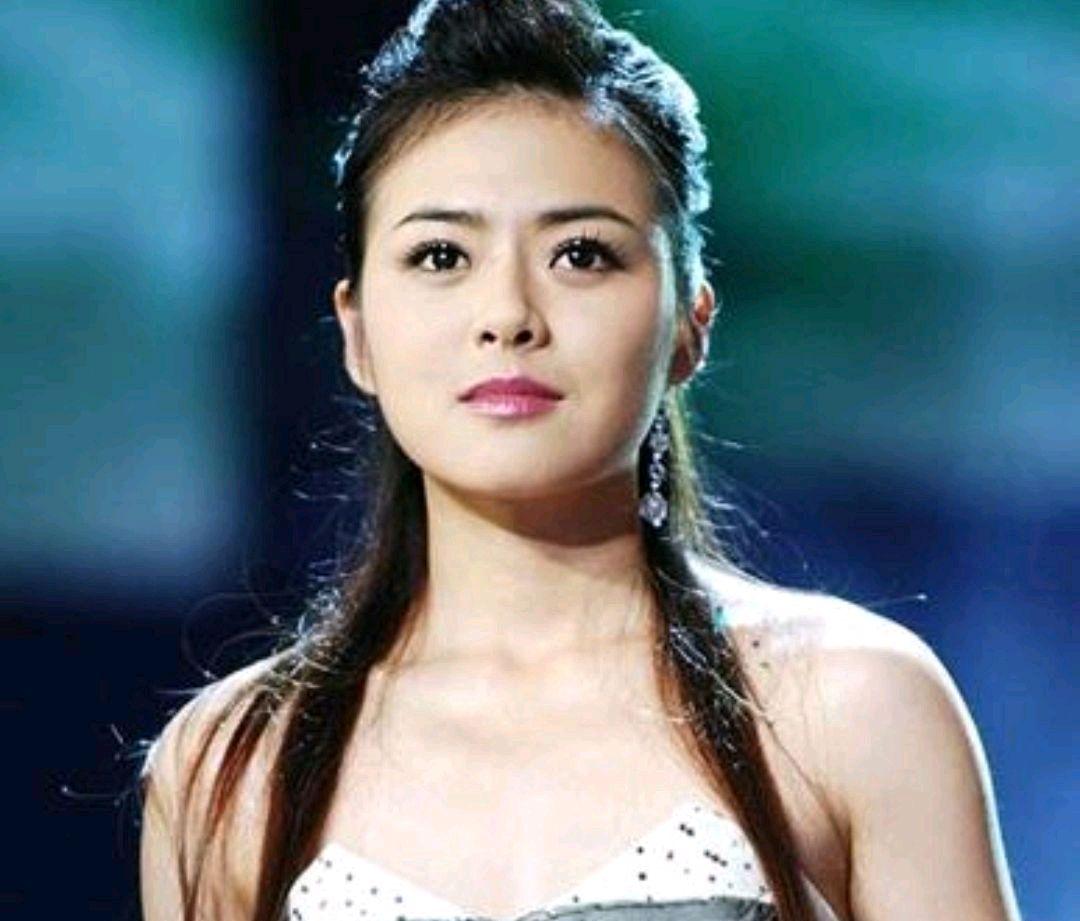 都市晚间主持人陈晨_陈辰 主持人 生涯经历_陈辰 程雷 感情故事