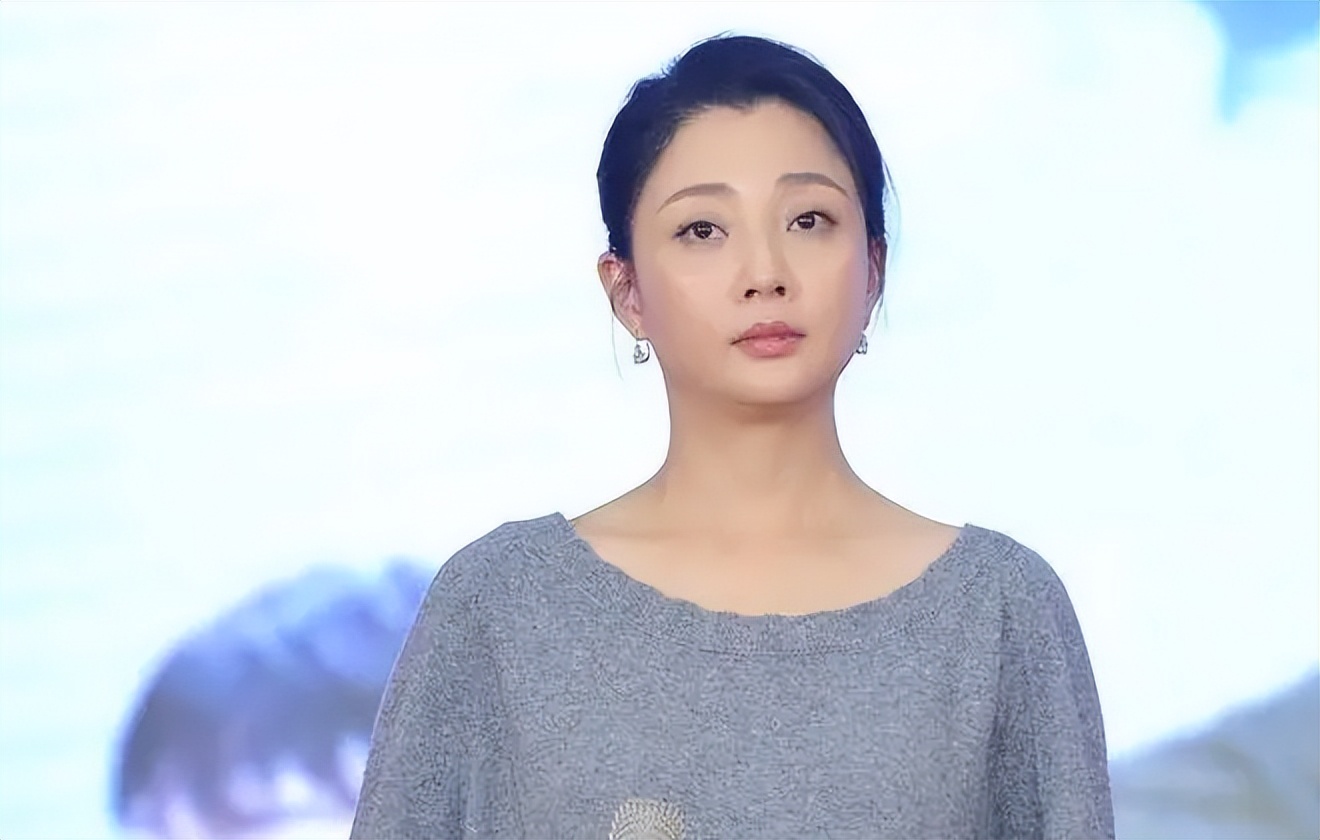 殷桃前夫沈俊成受贿案开审_殷桃真实生活体验_殷桃豪宅庭院设计