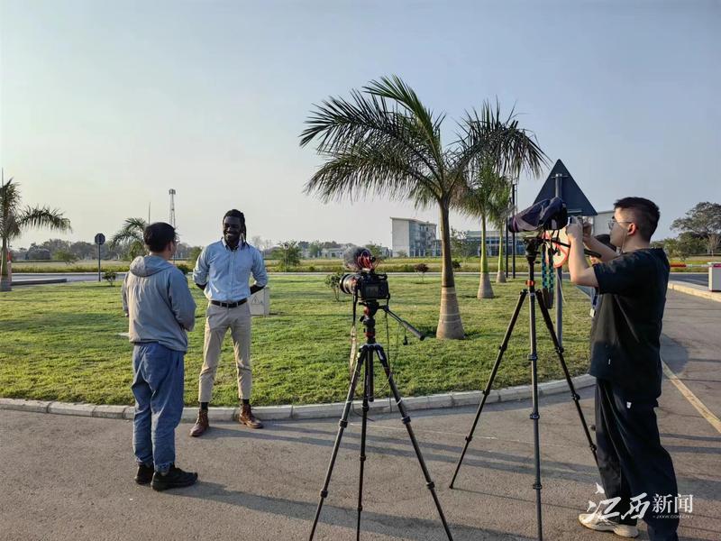 中国记者节 江西日报 记者故事_江西日报手机网