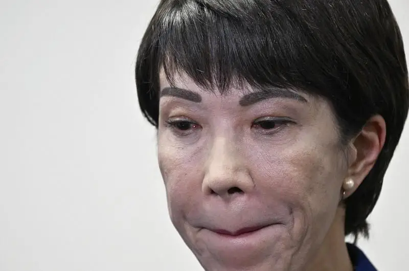 高市早苗被人“逼宫”，日本首相没那么好当，她不一定能笑到最后