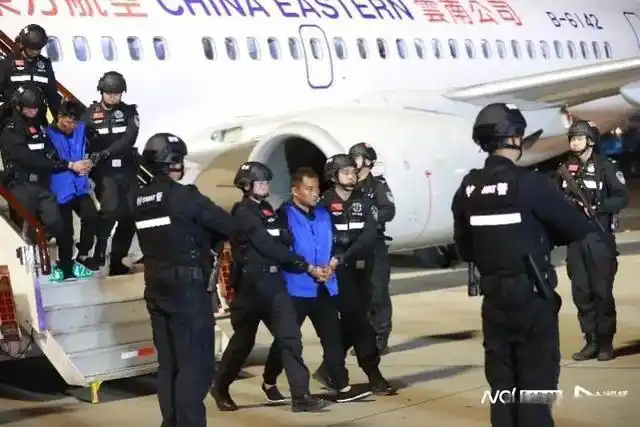 缅北电诈犯罪集团头目押解回国_中缅联合打击跨国电信网络诈骗_缅北魏家犯罪集团“军政商”一体