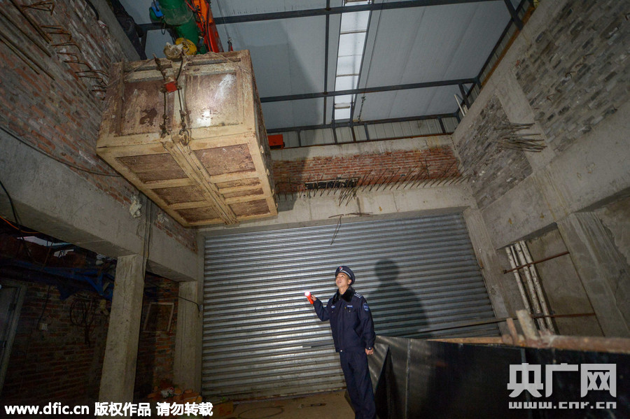 私挖地下室不出事就没人管现象当止_违建地下室三层700多平方米_北京东城区纱络胡同违建地下室